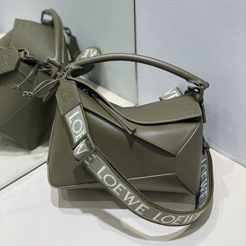 l*ew* handle bags